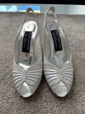 Vintage Stuart Weitzman for Mr. Seymour White Peep Toe Slingbacks - Sz 6